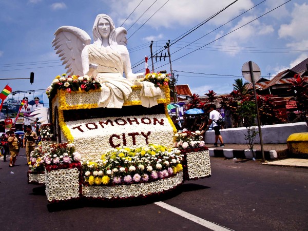 Catch Beautiful 2014 Flower Festival in Tomohon, North Sulawesi