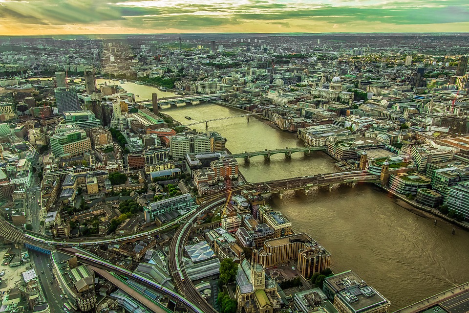 How Is Living In London Different from New York?